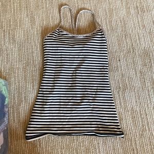 Lululemon power Y tank